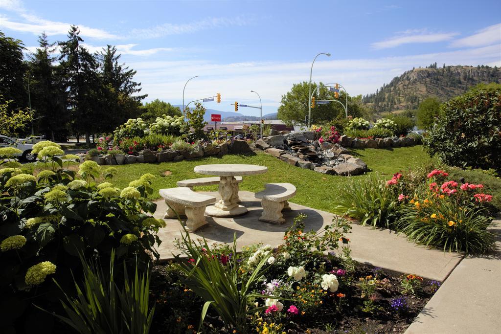 Dilworth Inn Kelowna Exterior foto
